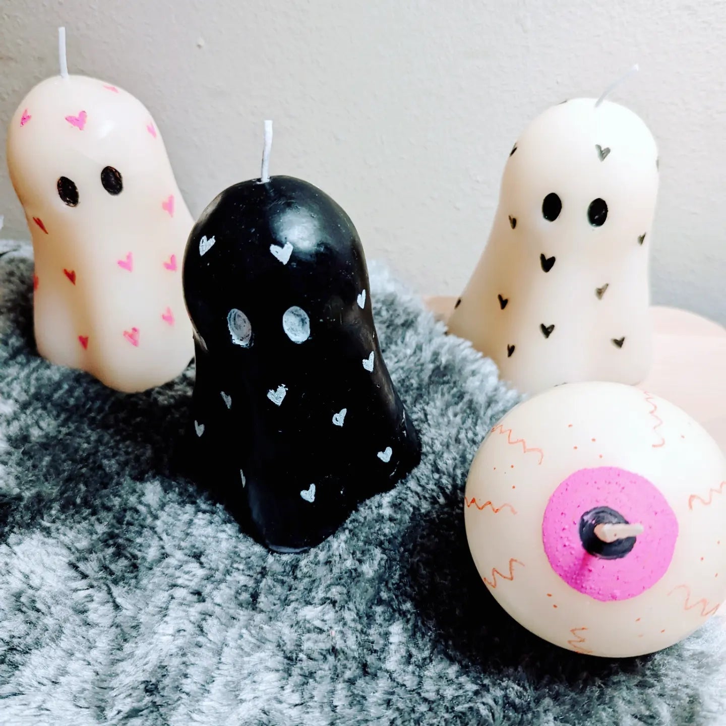 Hand Painted Pink Eyeball Spooky Candle